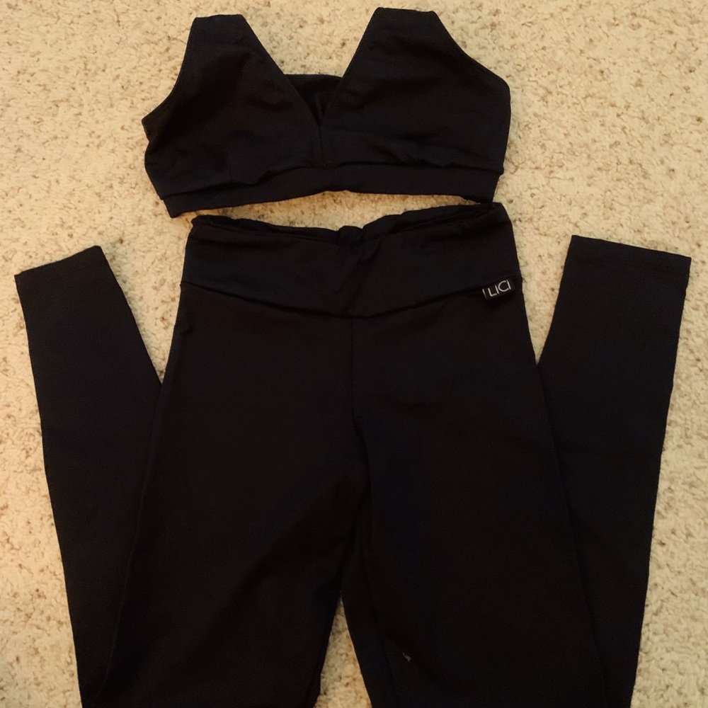 Lici fit plain black set
